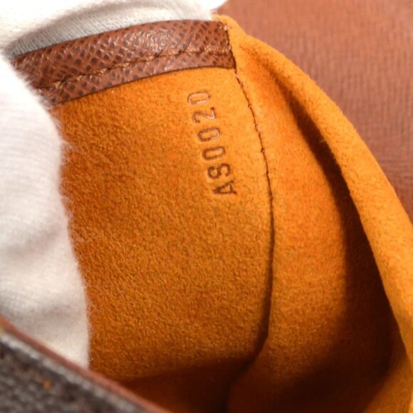 AUTHENTICITY GUARANTEED Louis Vuitton MUSETTE SALSA SHORT SHOULDER BAG - Picture 7 of 7